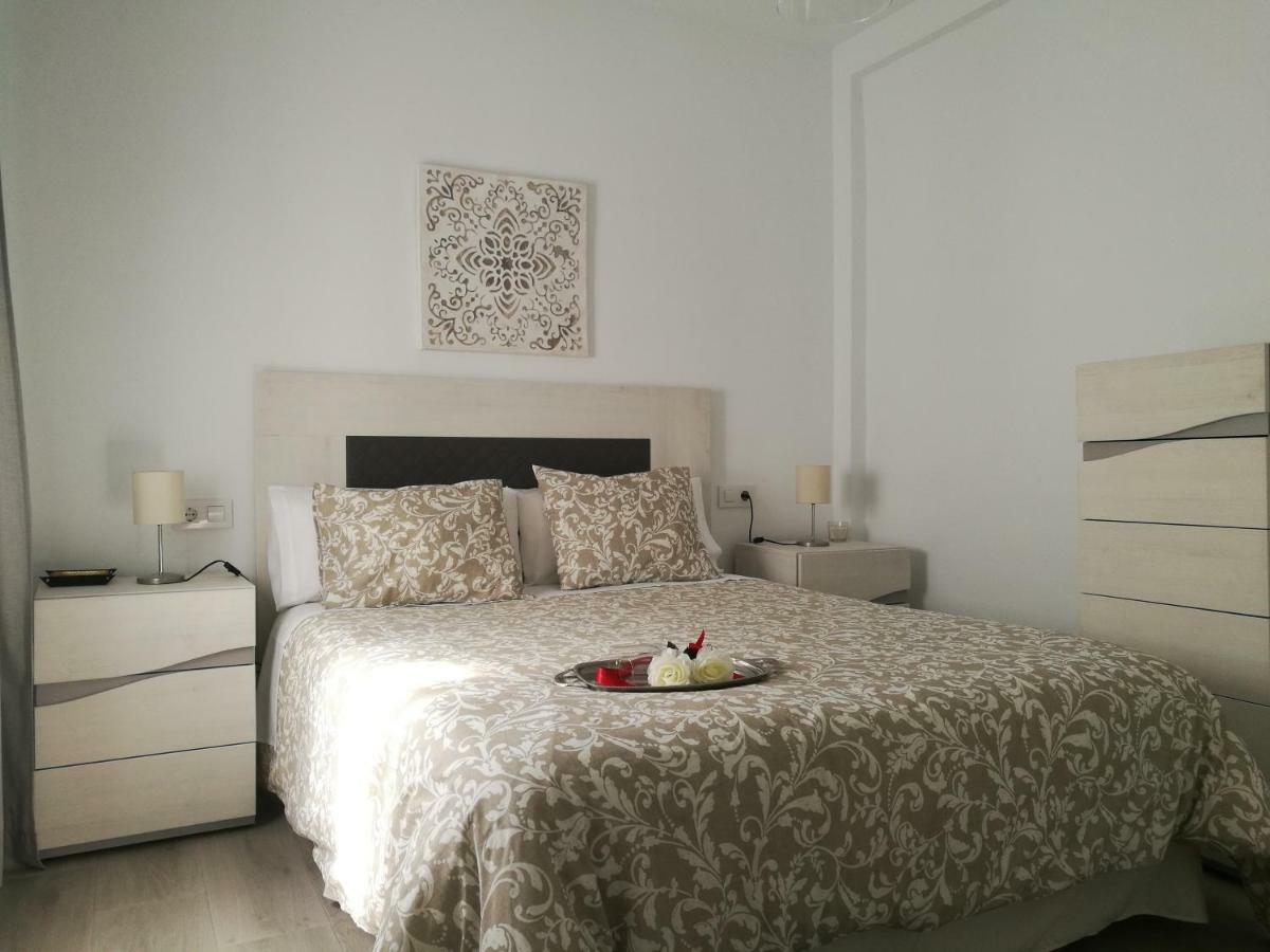 Piso Con Terraza Y Vistas Espectaculares Apartment Carmona  Exterior foto